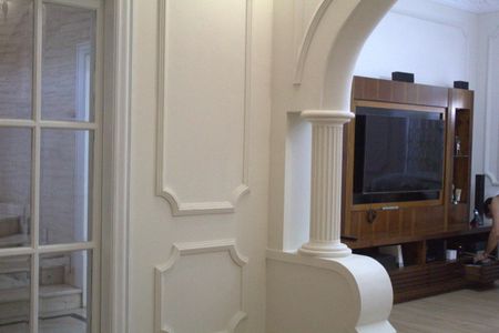 Casa à venda com 480m², 6 quartos e 5 vagas Casa à venda com 480m², 6 quartos e 5 vagasSala