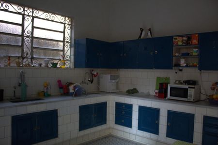 Casa à venda com 480m², 6 quartos e 5 vagas Casa à venda com 480m², 6 quartos e 5 vagasCozinha