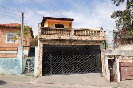 Casa à venda com 450m², 4 quartos e 6 vagasFachada