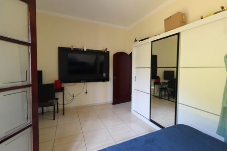 Casa à venda com 450m², 4 quartos e 6 vagasQuarto 1