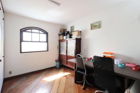 Casa à venda com 450m², 4 quartos e 6 vagasQuarto 3