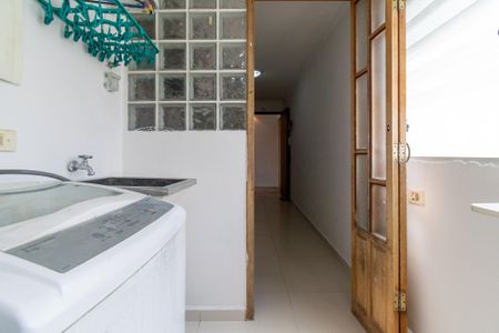 Apartamento à venda com 80m², 3 quartos e 1 vagaÁrea de Serviço