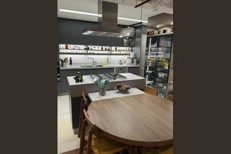 Apartamento à venda com 28m², 3 quartos e 2 vagas Apartamento à venda com 28m², 3 quartos e 2 vagasFoto 02