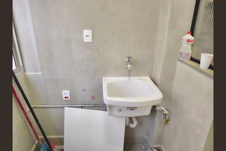 Apartamento para alugar com 74m², 2 quartos e sem vagaÁrea de Serviço