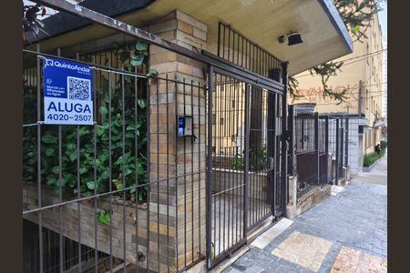 Apartamento para alugar com 74m², 2 quartos e sem vagaFachada e Placa