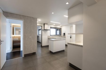 Apartamento à venda com 143m², 2 quartos e 2 vagas Apartamento à venda com 143m², 2 quartos e 2 vagasCozinha