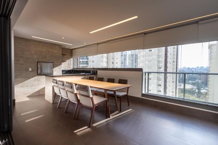 Apartamento à venda com 143m², 2 quartos e 2 vagas Apartamento à venda com 143m², 2 quartos e 2 vagasVaranda