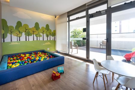 Apartamento à venda com 143m², 2 quartos e 2 vagas Apartamento à venda com 143m², 2 quartos e 2 vagasBrinquedoteca Kids