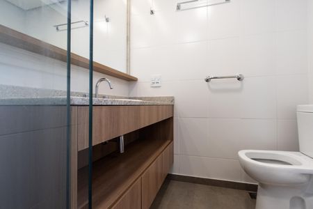 Apartamento à venda com 143m², 2 quartos e 2 vagas Apartamento à venda com 143m², 2 quartos e 2 vagasQuarto 1 - Banheiro 1 da Suite