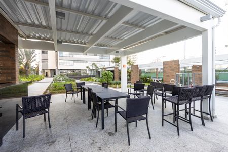 Apartamento à venda com 143m², 2 quartos e 2 vagas Apartamento à venda com 143m², 2 quartos e 2 vagasChurrasqueira