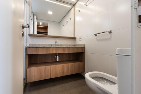 Apartamento à venda com 143m², 2 quartos e 2 vagas Apartamento à venda com 143m², 2 quartos e 2 vagasQuarto 1 - Banheiro 1 da Suite