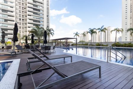 Apartamento à venda com 143m², 2 quartos e 2 vagas Apartamento à venda com 143m², 2 quartos e 2 vagasPisicna