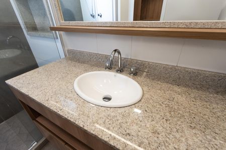 Apartamento à venda com 143m², 2 quartos e 2 vagas Apartamento à venda com 143m², 2 quartos e 2 vagasQuarto 1 - Banheiro 1 da Suite