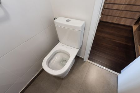 Apartamento à venda com 143m², 2 quartos e 2 vagas Apartamento à venda com 143m², 2 quartos e 2 vagasQuarto 1 - Banheiro 1 da Suite