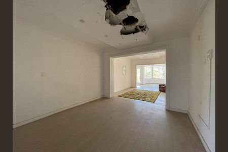 Casa à venda com 420m², 4 quartos e 4 vagas