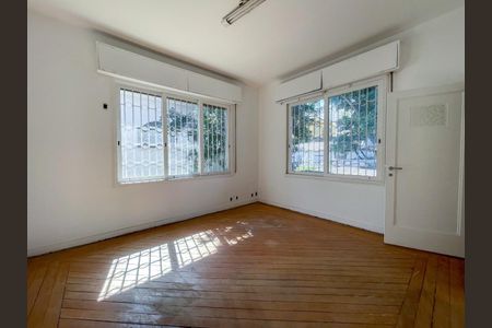 Casa à venda com 4 quartos, 420m² em Pacaembu, São Paulo