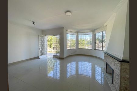 Casa à venda com 420m², 4 quartos e 4 vagas