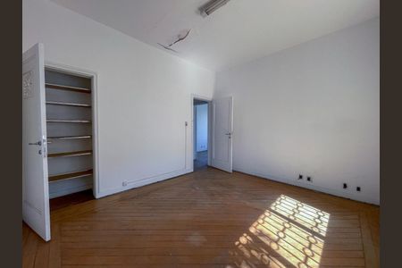 Casa à venda com 420m², 4 quartos e 4 vagas
