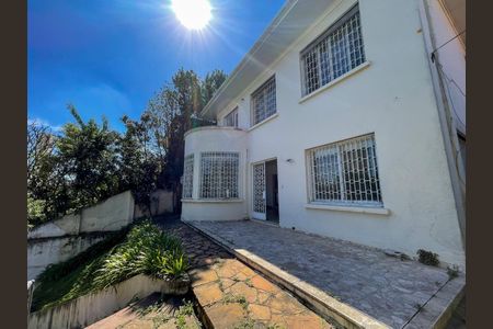 Casa à venda com 420m², 4 quartos e 4 vagas