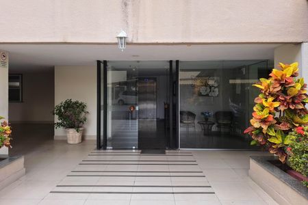 Apartamento à venda com 60m², 2 quartos e 1 vagaFachada