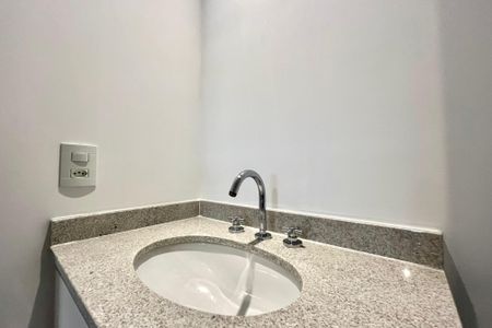 Apartamento à venda com 29m², 1 quarto e sem vagaBanheiro da Suíte