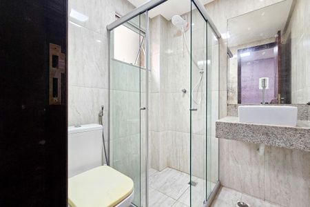 Banheiro do Quarto 2 de casa para alugar com 3 quartos, 107m² em Garcia, Salvador