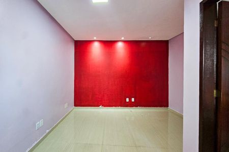 Casa para alugar com 107m², 3 quartos e 1 vagaQuarto