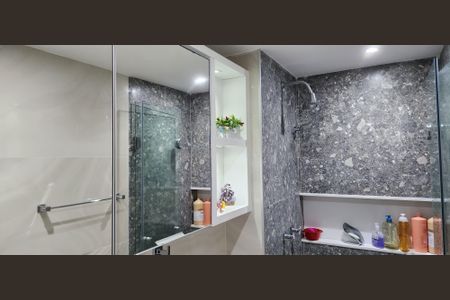 Apartamento para alugar com 150m², 3 quartos e 2 vagas Apartamento para alugar com 150m², 3 quartos e 2 vagasBanheiro da Suíte 2