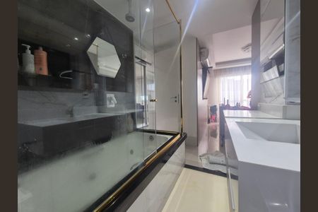 Apartamento para alugar com 150m², 3 quartos e 2 vagas Apartamento para alugar com 150m², 3 quartos e 2 vagasBanheiro da Suíte 1