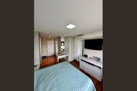 Apartamento à venda com 193m², 4 quartos e 3 vagasQuarto