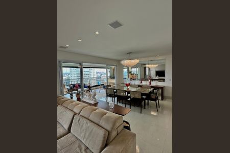 Apartamento à venda com 193m², 4 quartos e 3 vagasSala