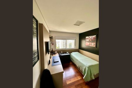 Apartamento à venda com 193m², 4 quartos e 3 vagasQuarto 4