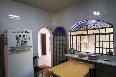 Casa à venda com 360m², 4 quartos e 5 vagasCozinha