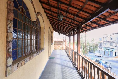 Casa à venda com 360m², 4 quartos e 5 vagasVaranda da Sala