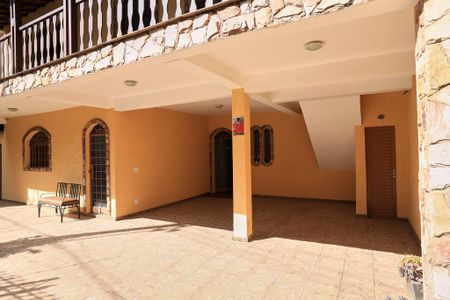 Casa à venda com 360m², 4 quartos e 5 vagasGaragem