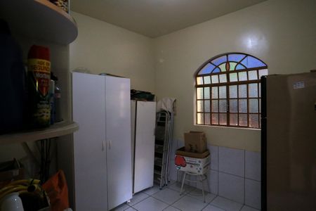 Casa à venda com 360m², 4 quartos e 5 vagasQuarto de Serviço