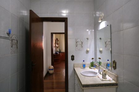 Casa à venda com 360m², 4 quartos e 5 vagasBanheiro