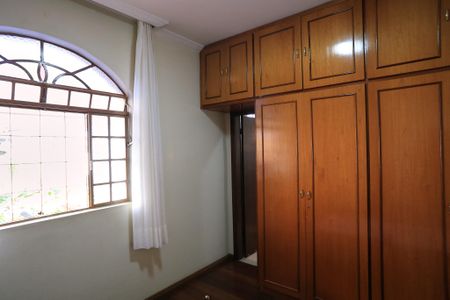 Casa à venda com 360m², 4 quartos e 5 vagasSuíte 1