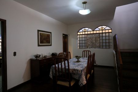 Casa à venda com 360m², 4 quartos e 5 vagasSala de Jantar