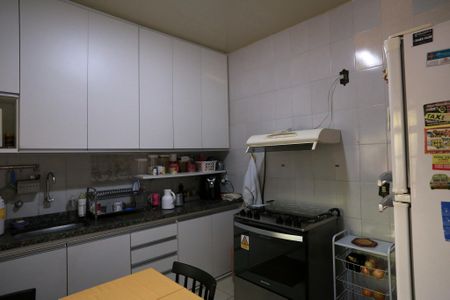 Casa à venda com 360m², 4 quartos e 5 vagasCozinha