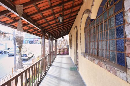 Casa à venda com 360m², 4 quartos e 5 vagasVaranda da Sala