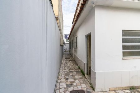 Casa à venda com 250m², 4 quartos e 5 vagasVaranda - Acesso lateral