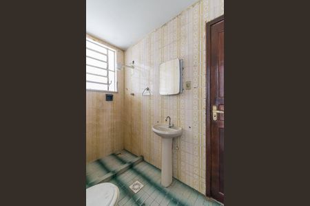 Casa à venda com 250m², 4 quartos e 5 vagasBanheiro da Suíte 4