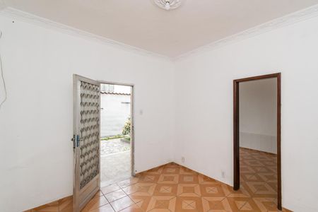 Casa à venda com 250m², 4 quartos e 5 vagasSala
