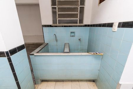 Casa à venda com 250m², 4 quartos e 5 vagasÁrea de Serviço