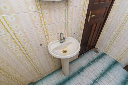 Casa à venda com 250m², 4 quartos e 5 vagasBanheiro da Suíte 4