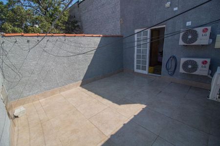 Casa à venda com 226m², 3 quartos e 2 vagas Casa à venda com 226m², 3 quartos e 2 vagasFoto 09