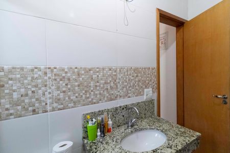 Casa à venda com 166m², 3 quartos e 2 vagasBanheiro da suíte 1