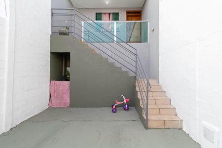 Casa à venda com 166m², 3 quartos e 2 vagasEntrada