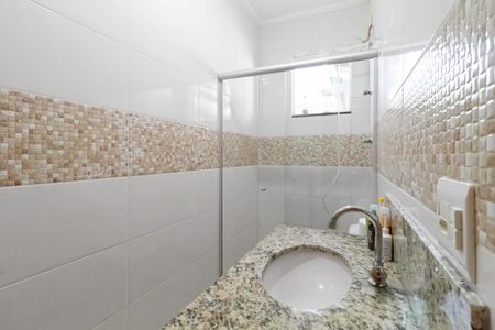 Casa à venda com 166m², 3 quartos e 2 vagasBanheiro da suíte 1